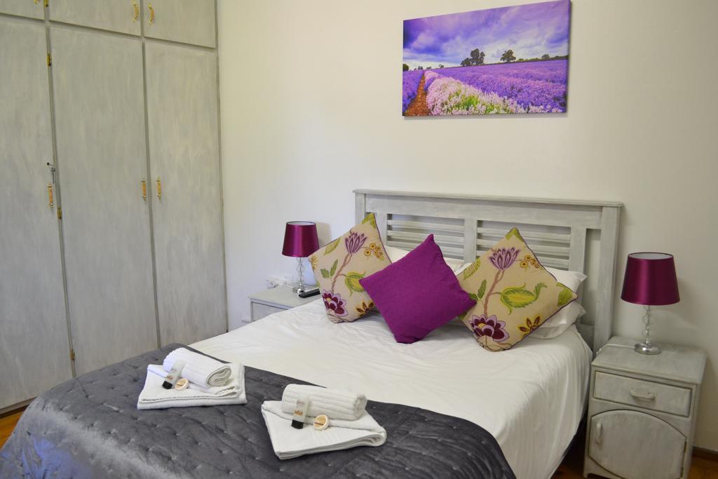 Castello Guesthouse Vryburg Exterior photo