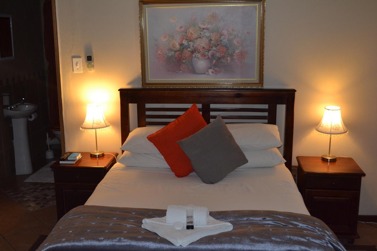 Castello Guesthouse Vryburg Exterior photo